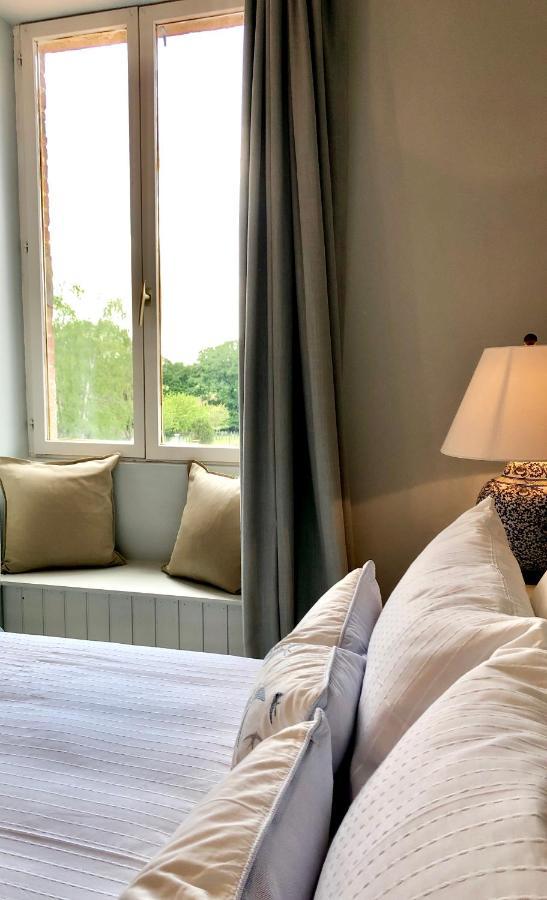 Maison Hirondelles Hotes Mezieres-sur-Issoire Eksteriør billede