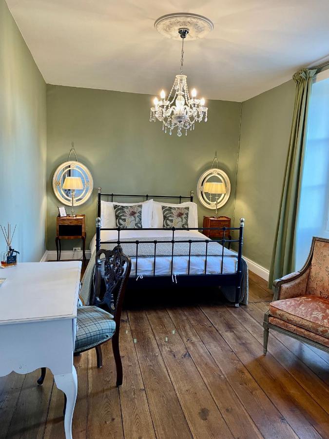 Maison Hirondelles Hotes Mezieres-sur-Issoire Eksteriør billede